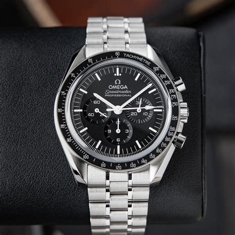 omega speedmaster moonwatch avis|omega speedmaster moonwatch lowest price.